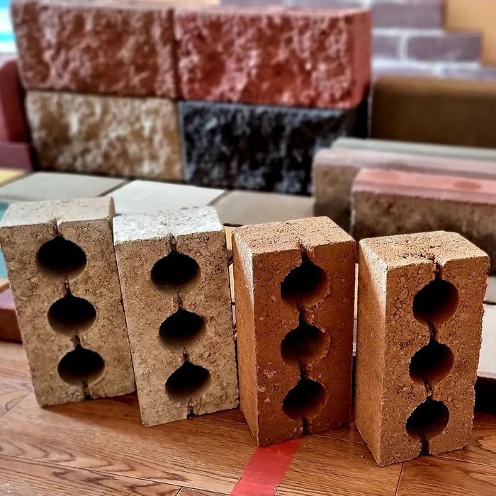 Кирпич рядовой полуторный 115 тенге