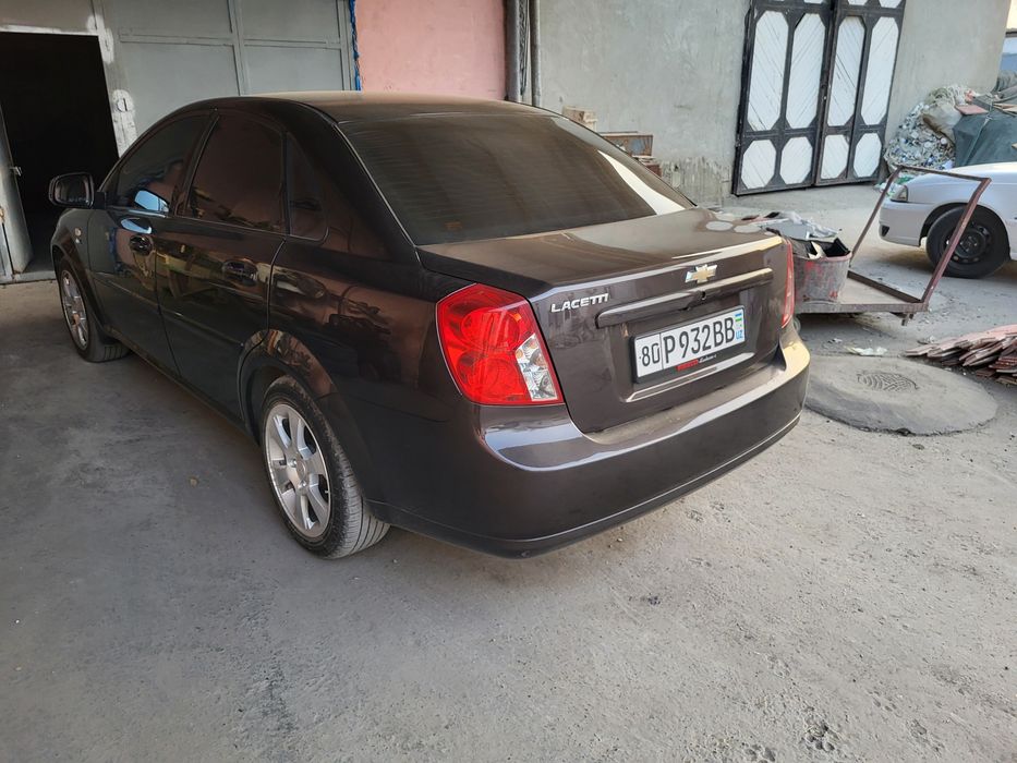 Gentra 2020г тоза аёл киши хайдаган срочно сотилади