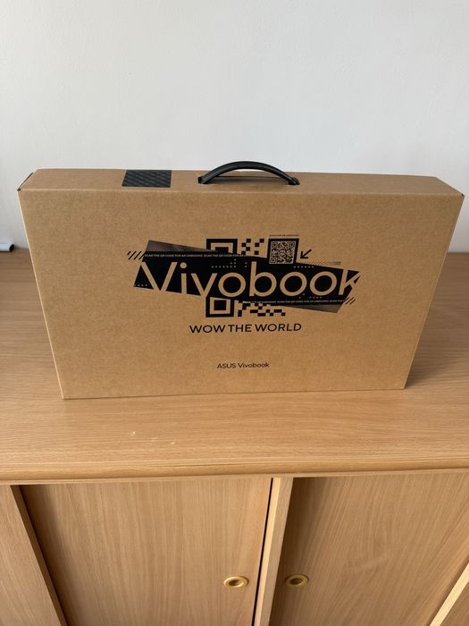 Laptop ASUS Vivobook Go 15 L1504FA-BQ840, AMD Ryzen 5 7520U 16GB RAM