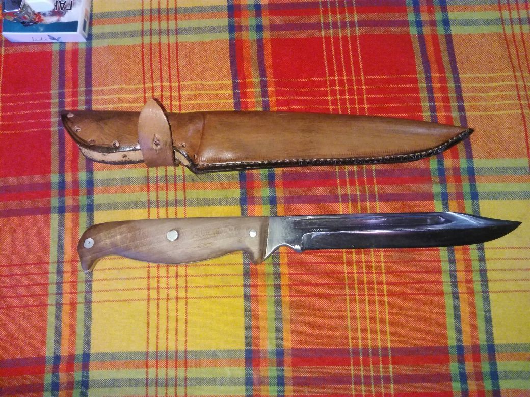 Продавам антикварен супер ловен нож 5