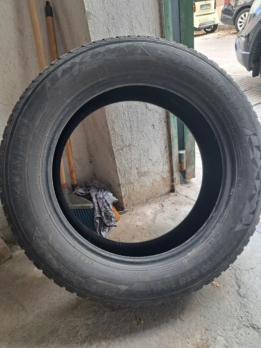 Kumho 225/60/18 - всесезонни гуми