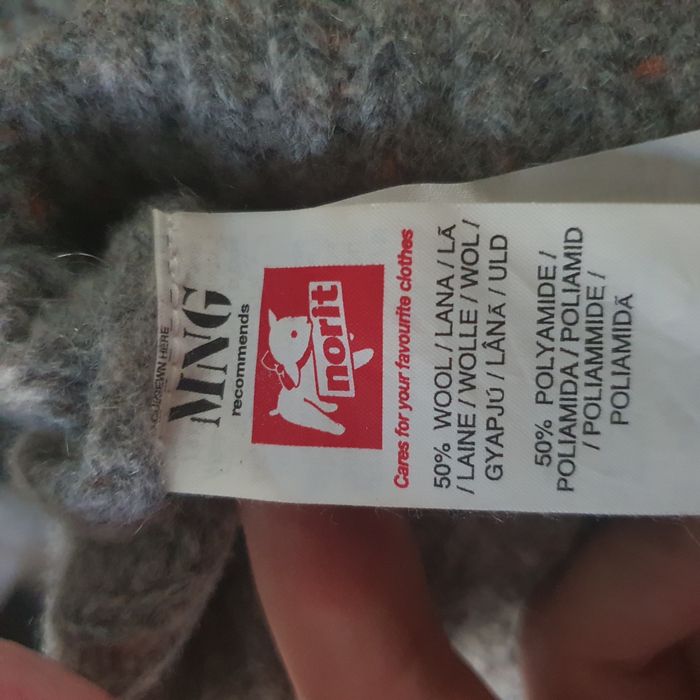 Pulover de lana pe gat Mango