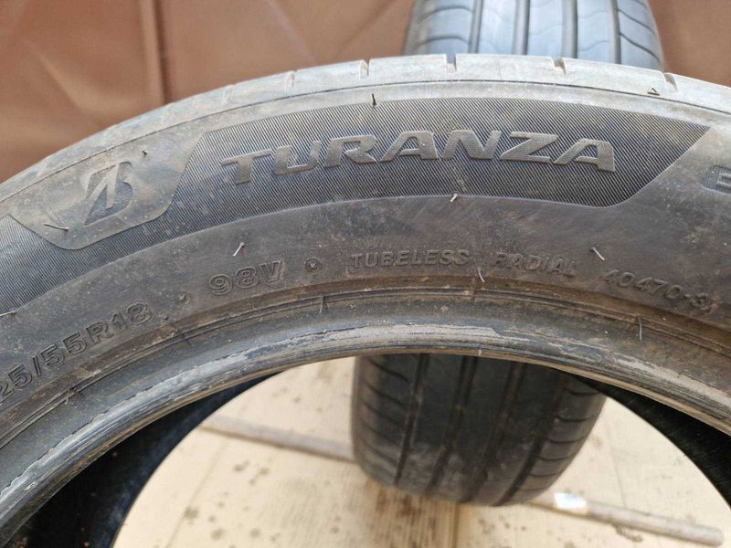 2 Bridgestone R18 225/55
летни гуми
DOT0624