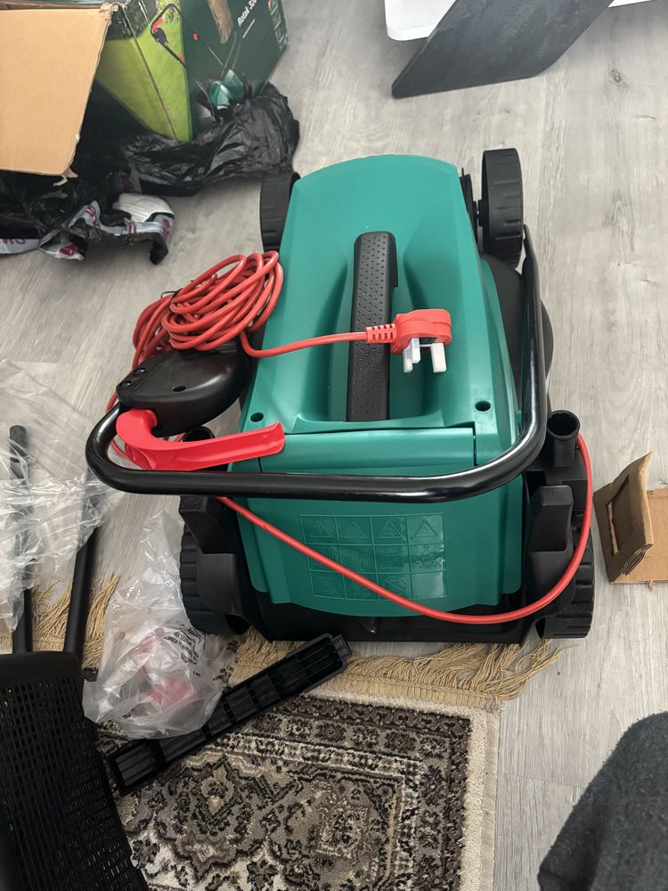 Електрическа косачка Bosch Rotak 1200 W 32 см