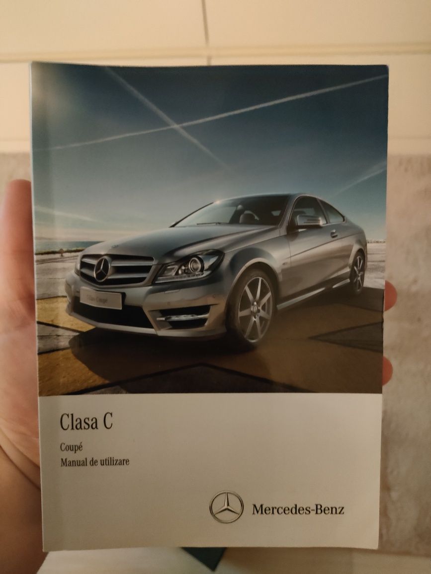Vând carte Mercedes-Benz C class