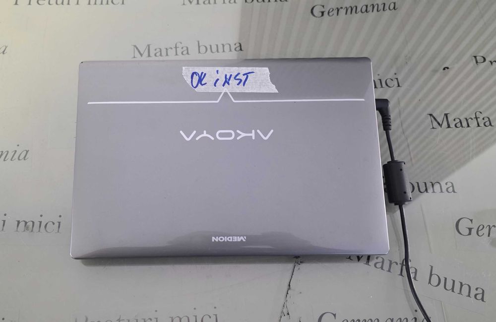 Laptop mini - Medion Akoya E1222 - functional,instalat