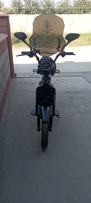 Электронные скутер сотилади