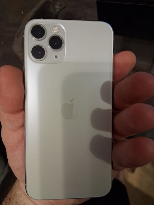 iPhone 11pm перфектен