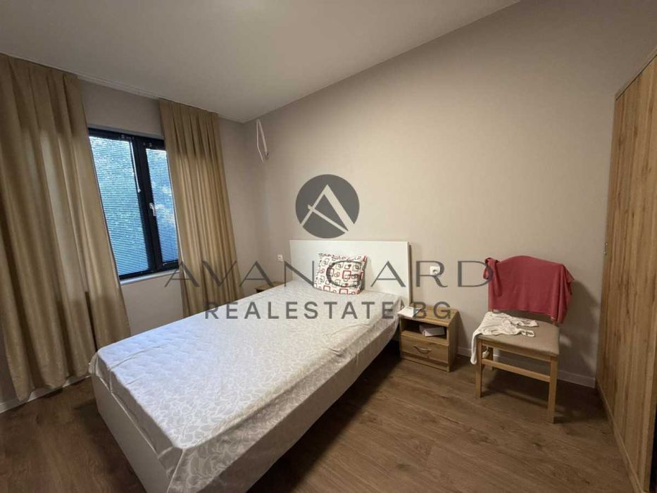 Продава се Двустаен апартамент в Пловдив, Прослав - 77 кв.м за 1804 €/кв.м - Снимка #2