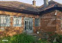 Casa cu anexe de vanzare
