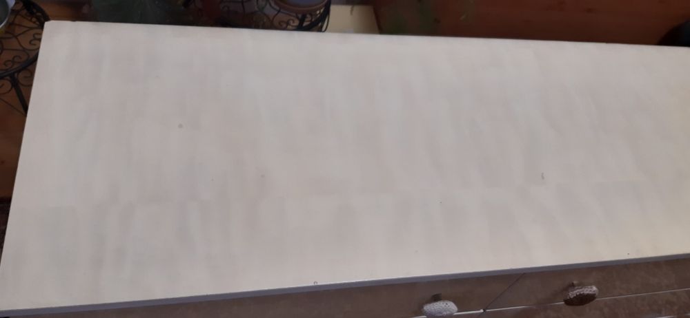 Скрин със 6 чекмеджета и старо красиво шкафче