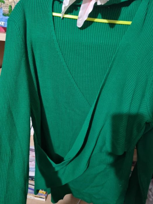 Pulover decoltat superb cu cooker măsură 50 52