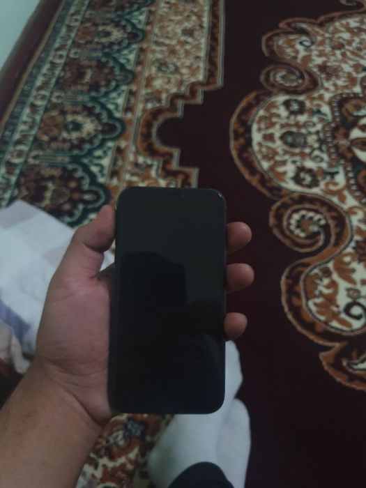 iphone 11 128/ tali