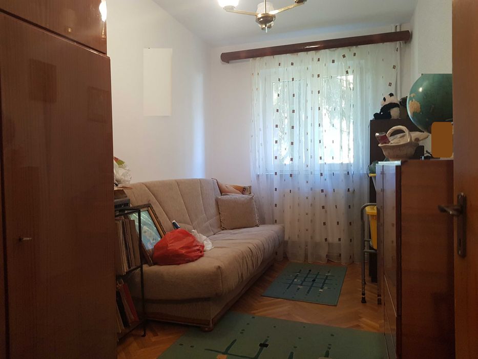 Apartament 4 camere, centrala term, loc parcare, etaj 1, Trivale Profi
