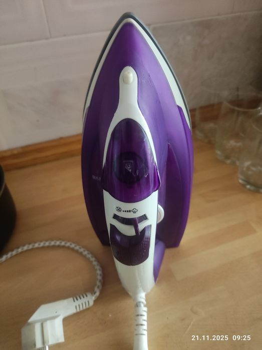 Утюг дёшево рабочий