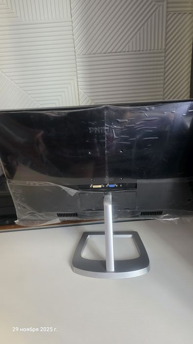 Монитор Phillips 24 дюйма