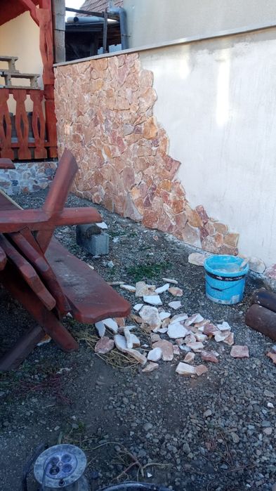 amenajări interioare și exterioare