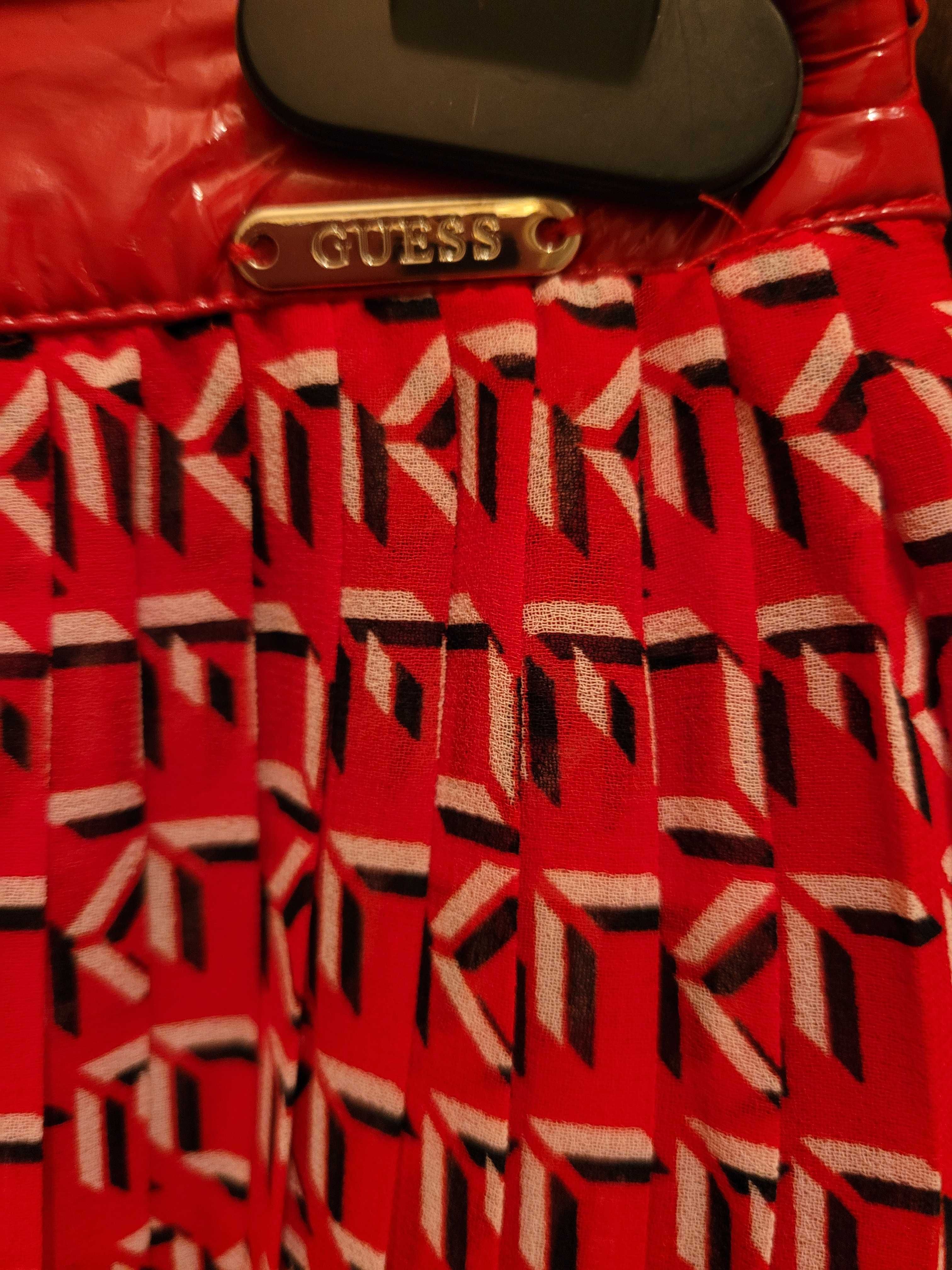 Ефирна рокля с подарък пола GUESS и топ на ТОП цена