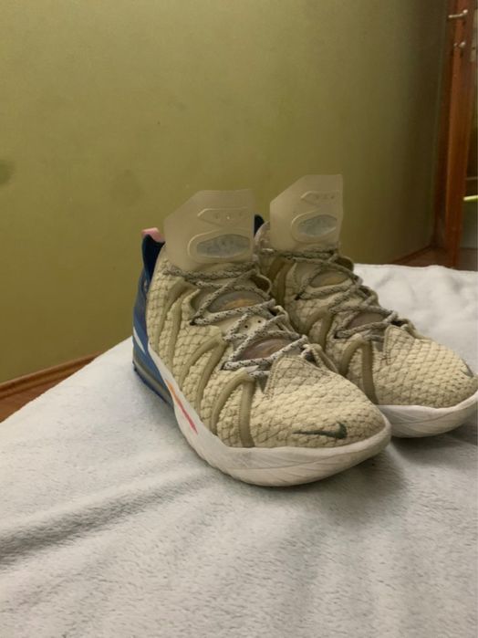 Lebron 18 Los Angeles By Day