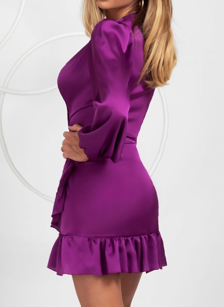 Rochie Pretty Girl violet, eleganta din tesatura satinata marime 38