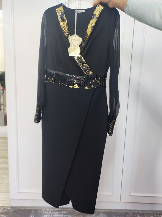 Новое шикарное платье