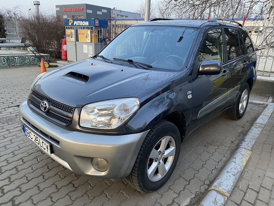 Toyota rav 4.