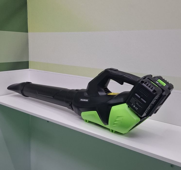 Suflanta pentru frunze cu acumulator WALDMANN 40V