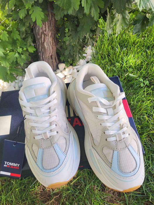 Оригинални маратонки Tommy Hilfinger