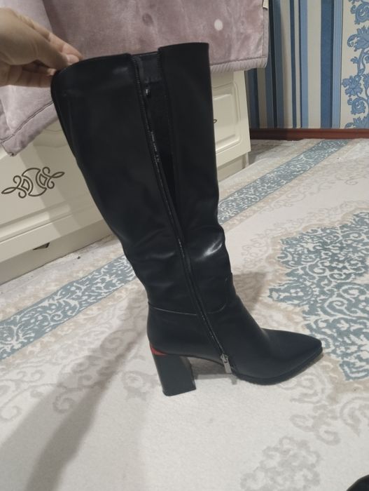 Продам сапоги 38 рр кожа
