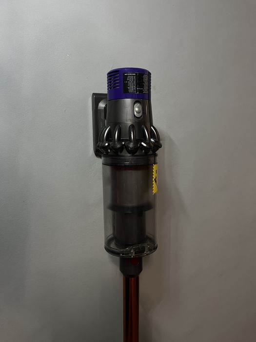 Aspirator Dyson V10