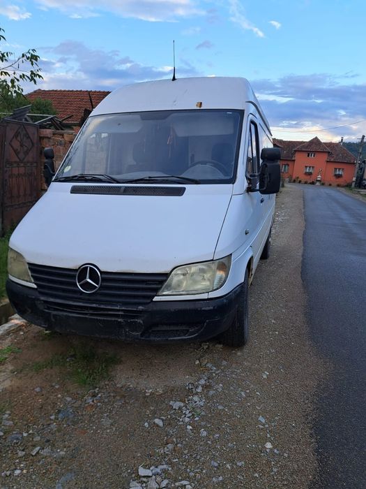 Vând mașină Mercedes Benz Sprinter