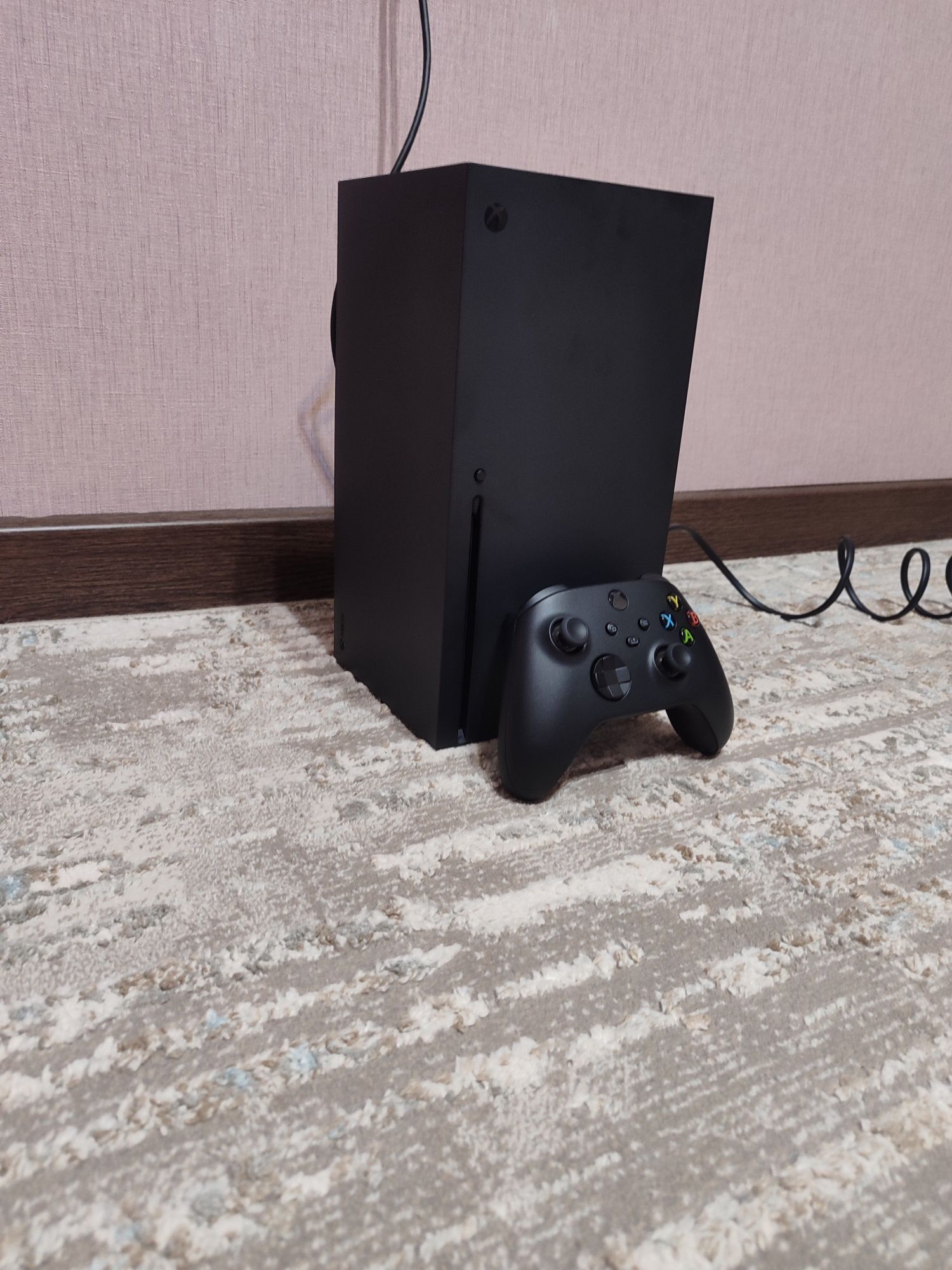 Xbox Series X в идеальном состояни