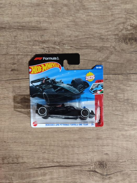 Mercedes-Amg Petronas Formula One Team (hot wheels)