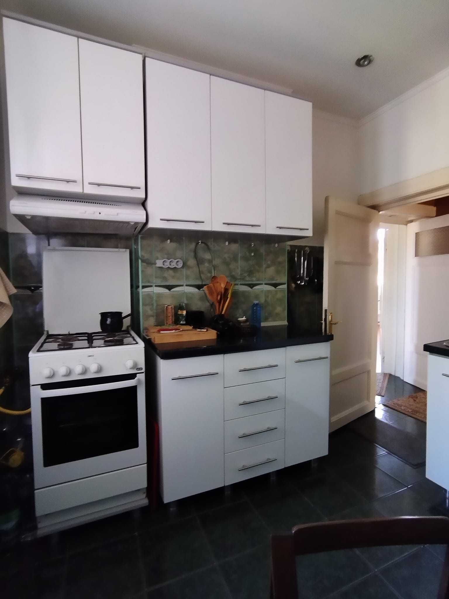 Vand  apartament  in vila central