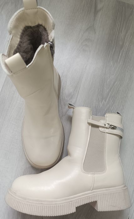 Новые сапоги заказала размер не подошёл размер 38 39 очень теплые