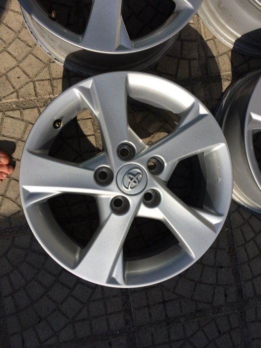 4бр. оригинални джанти Toyota 16" 5x114.3