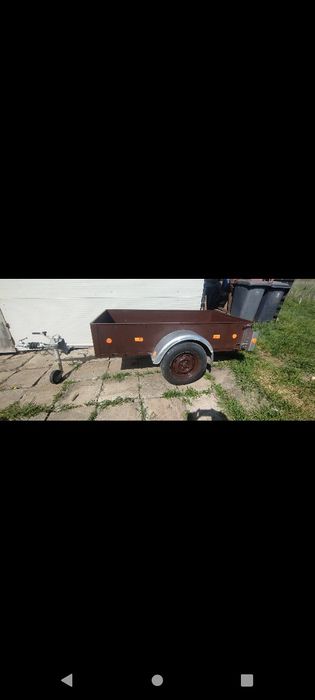 Remorca 750 kg cu sistem de franare