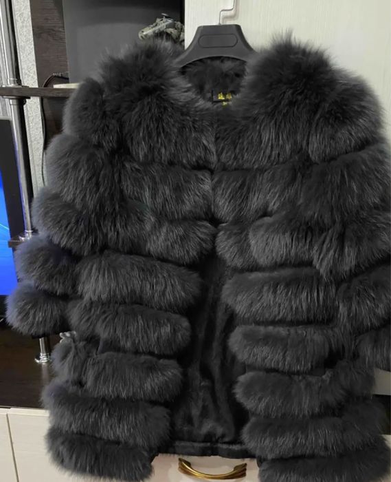 Продается шуба писет в идеальном состоянии трансформер