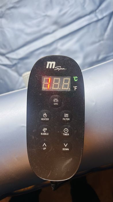 Bazin gonflabil jacuzzi