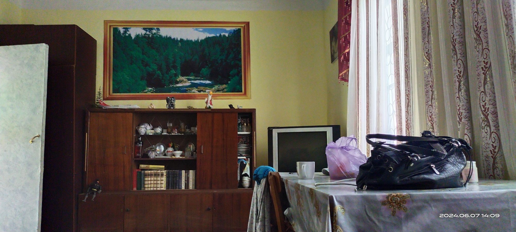 Продается  дача в Чирчике.4 сотки
