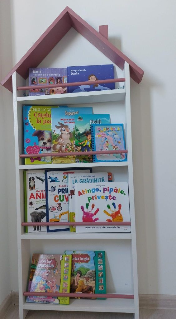 Biblioteca pentru camera copilului