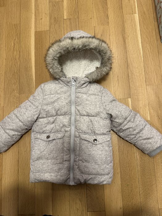 Geaca iarna imblanita marime 92 2-4 ani C&A