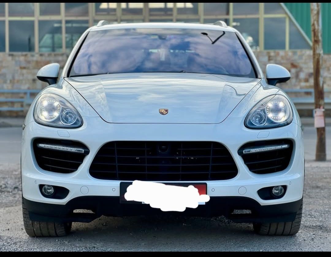 Porsche Cayenne 2011 4.8 turbo 500 к.с.