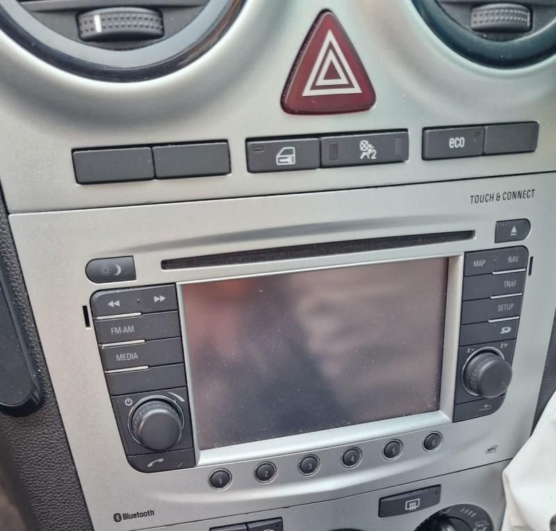 Antena radio completa Opel Corsa D facelift