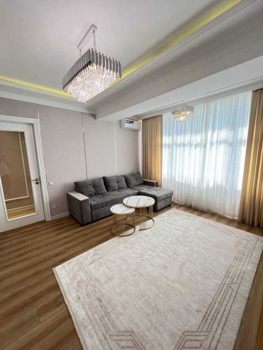 Продаётся 2х комнатная Паркентский