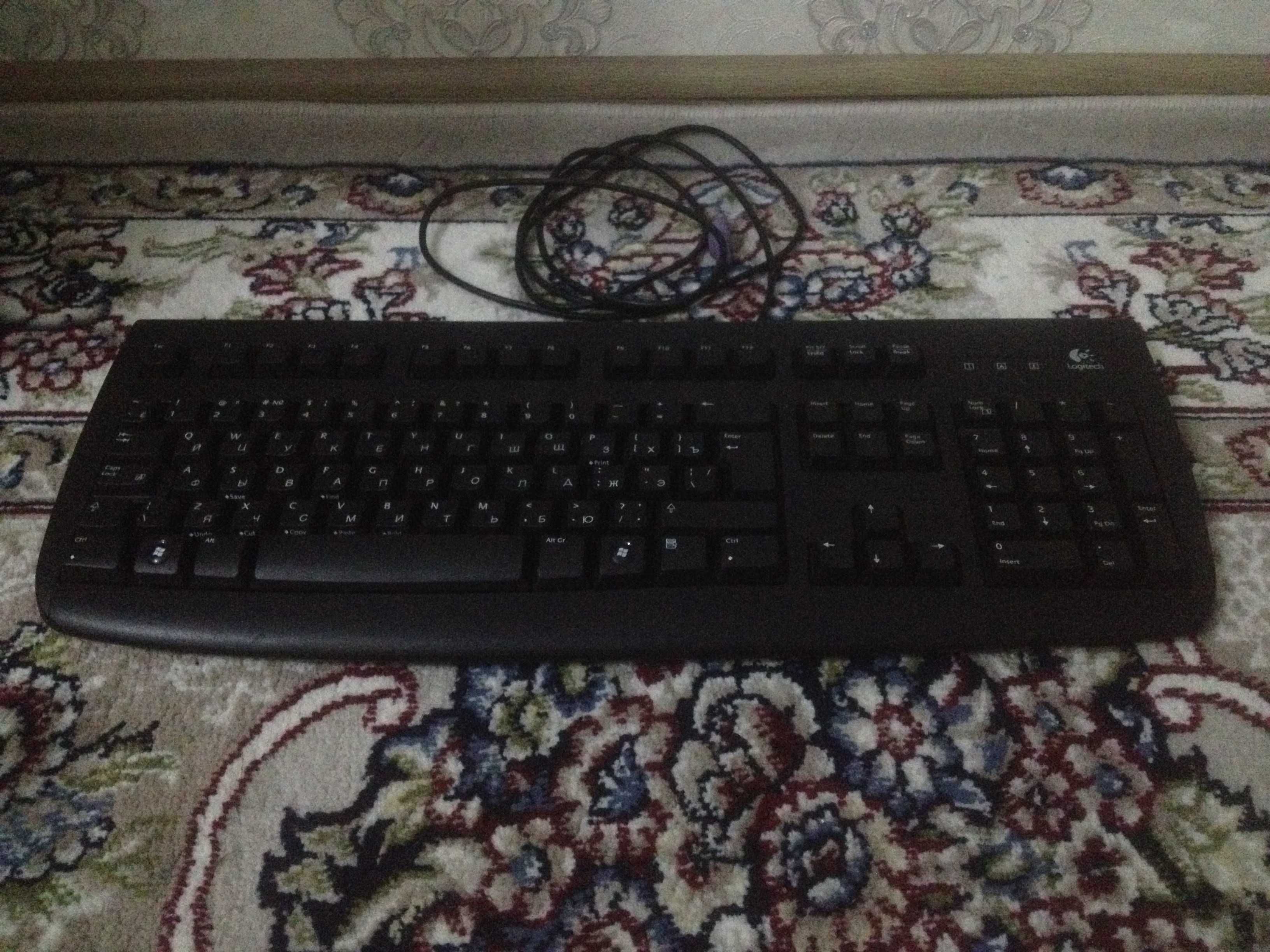Клавиатура Logitech Deluxe 250