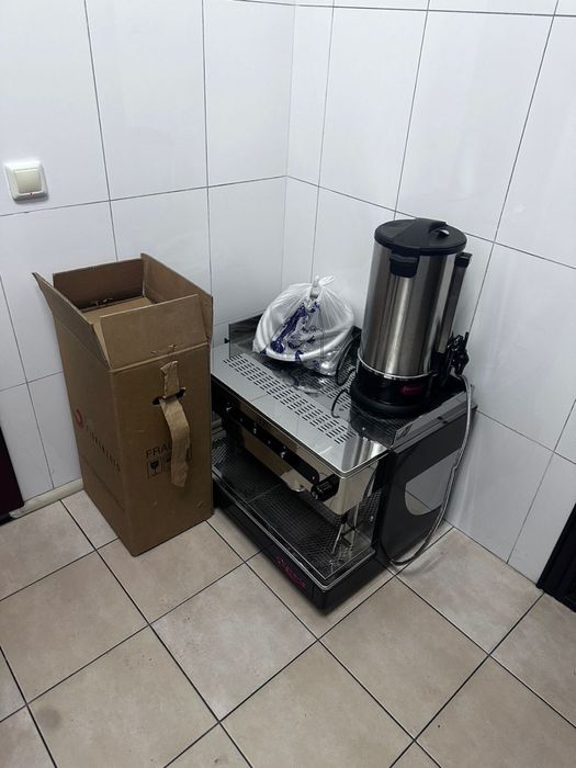 Кофемашина Astoria кофемолка Fiorenzato