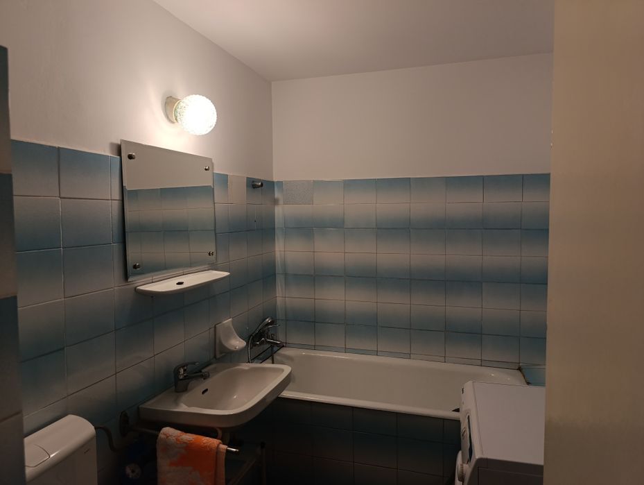 Direct proprietar vand apartament 3 camere 71 mp in zona Exercitiu