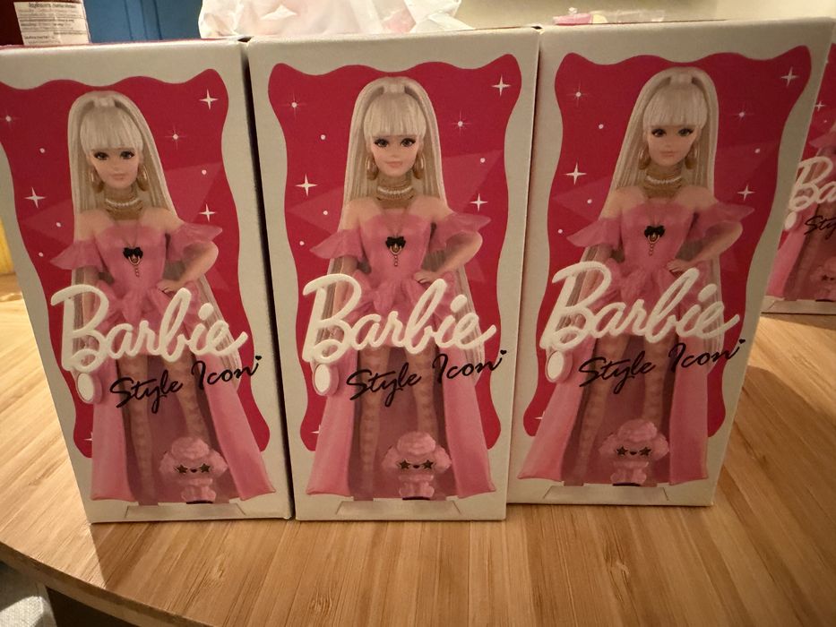 Barbie - popmart originale 100% sigilate