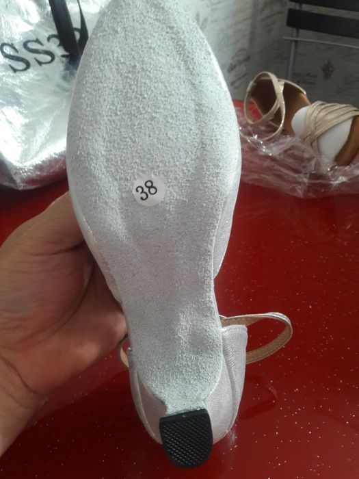 Обувь детская для танцев